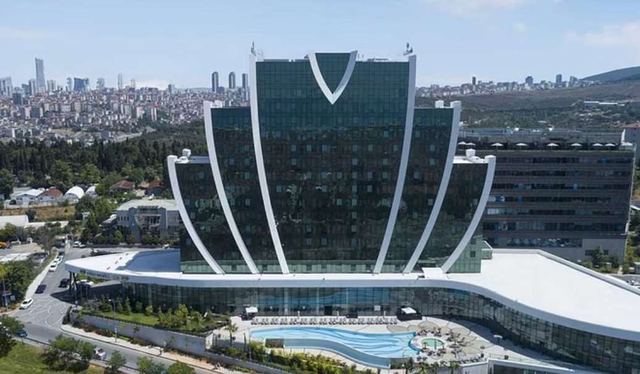 Edessa Asansör — Elite World Asia Hotel — 2